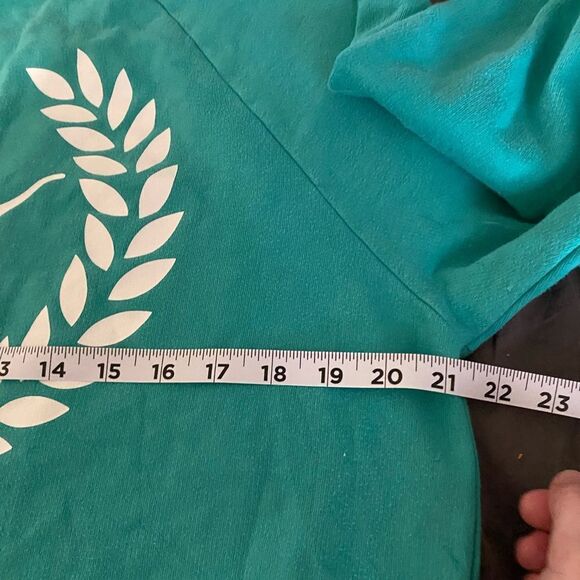 VS PINK Sweatshirt - Picture 5 of 6